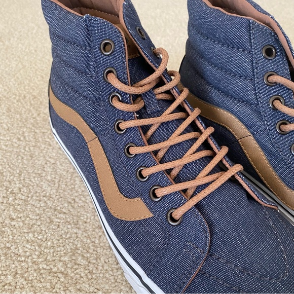 Vans production sample; brand new - Picture 3 of 4